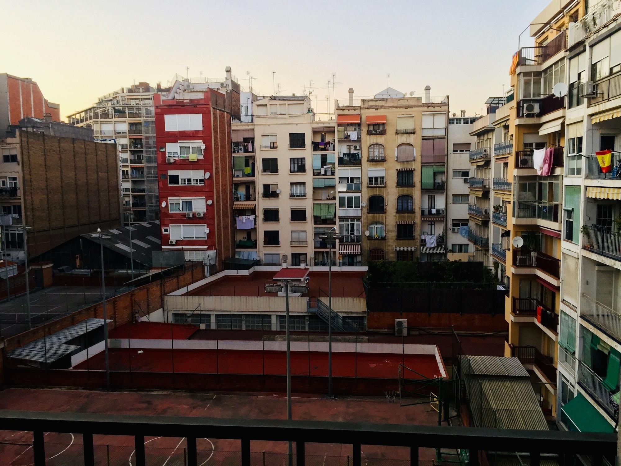 Up Suites Bcn Barcelona Exterior photo